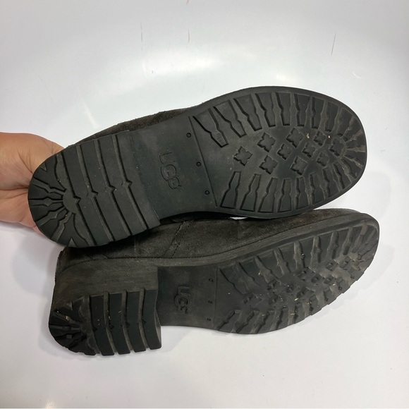 UGG Bonham boots black leather size 8.5 - Picture 8 of 8